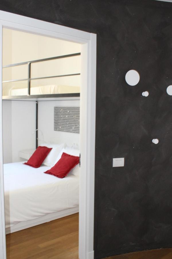 Palazzo Della Torre Elegant Apartment In Комо Экстерьер фото