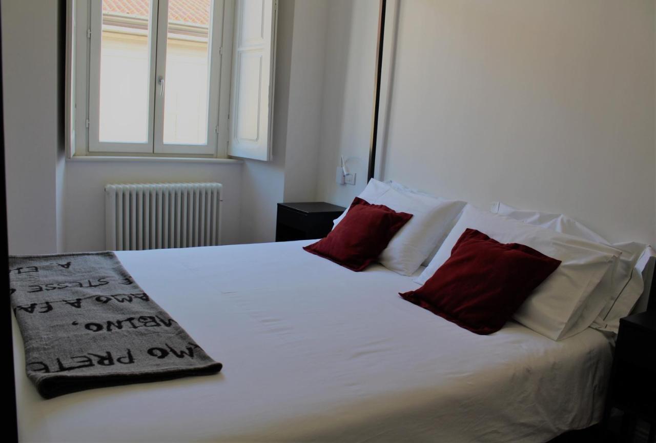 Palazzo Della Torre Elegant Apartment In Комо Экстерьер фото
