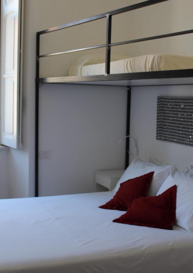 Palazzo Della Torre Elegant Apartment In Комо Экстерьер фото